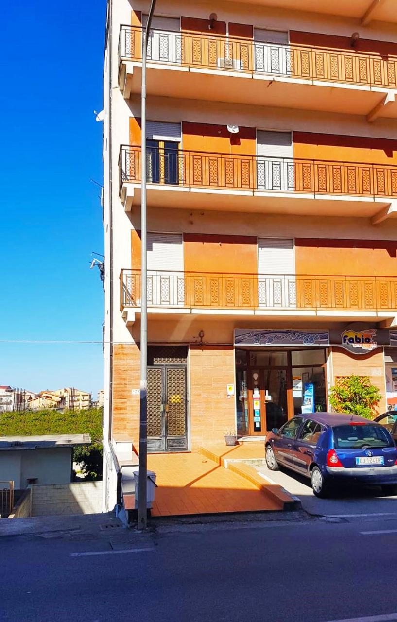 לינה וארוחת בוקר Torrenova  Casa Gentile Caruso מראה חיצוני תמונה
